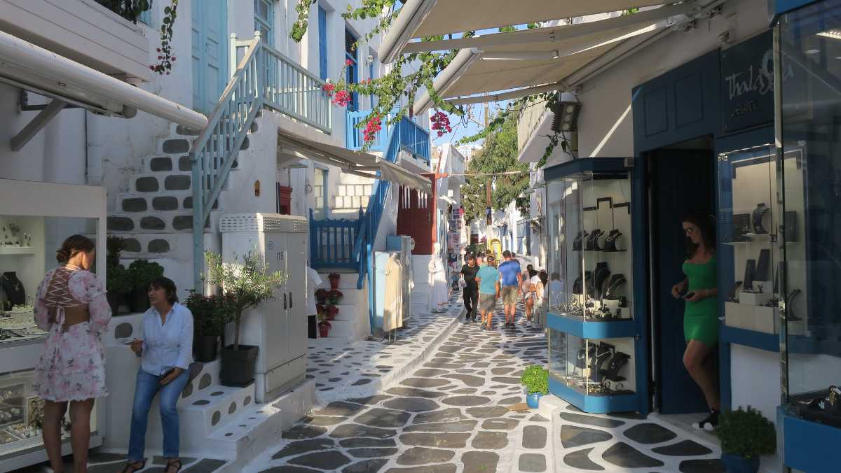 Matogiania in Mykonos town