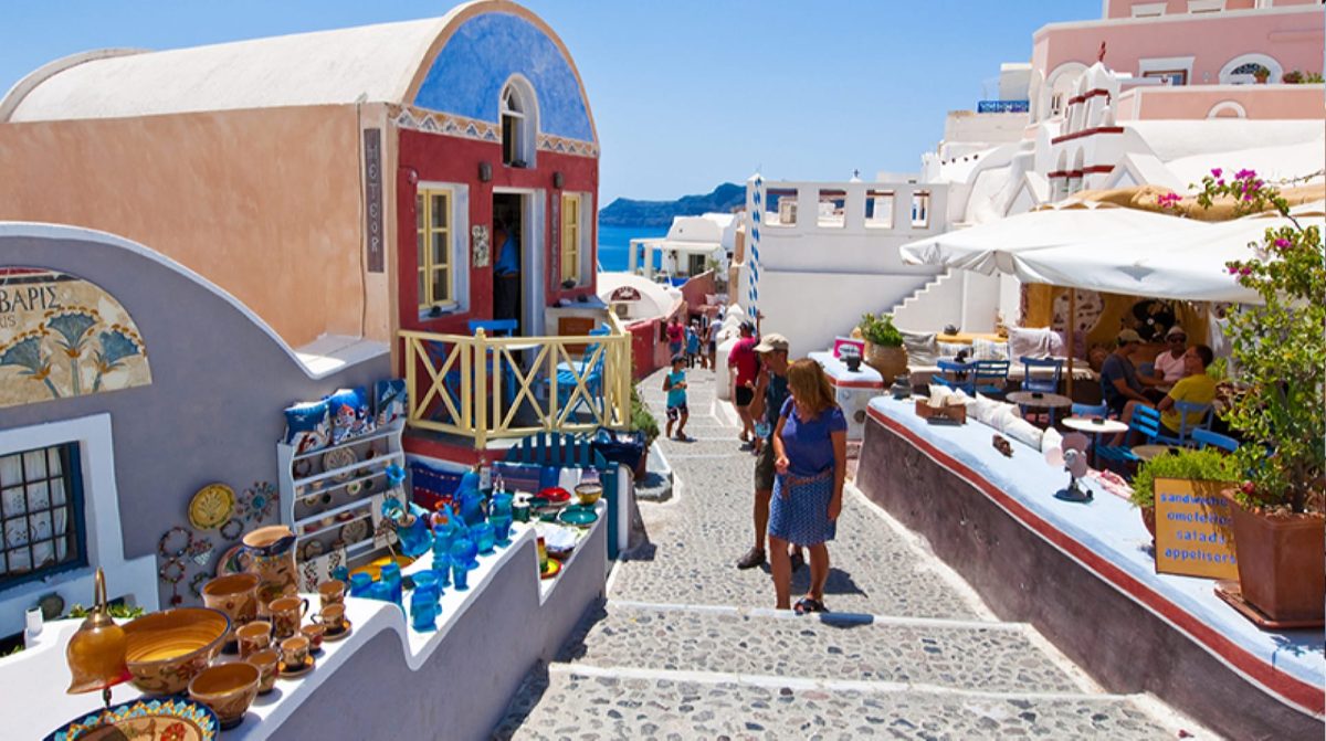 Santorini guide for cruise ship guests | shopping in Santorini